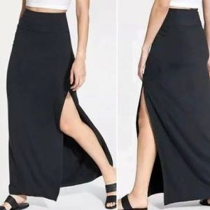 Athlete marina maxi skirt black Sz small